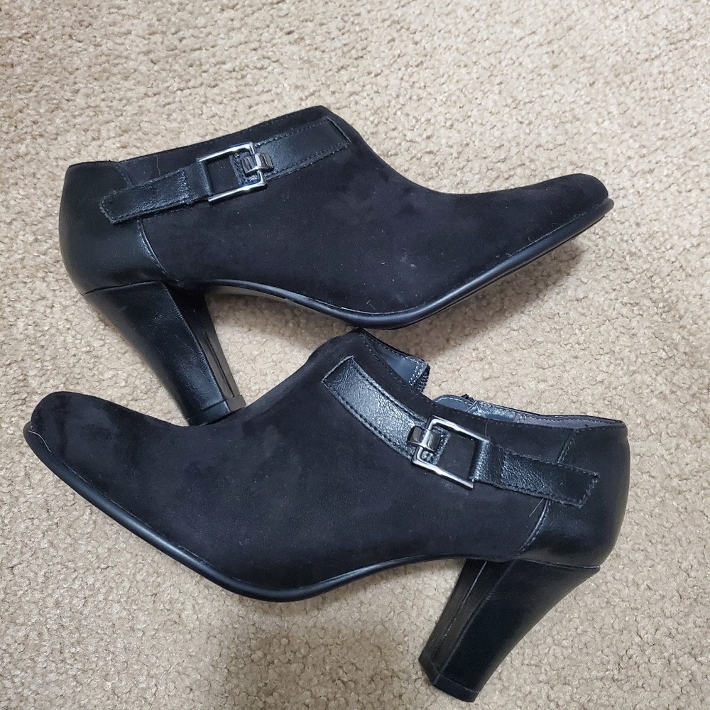 Aerosols shoes size 8